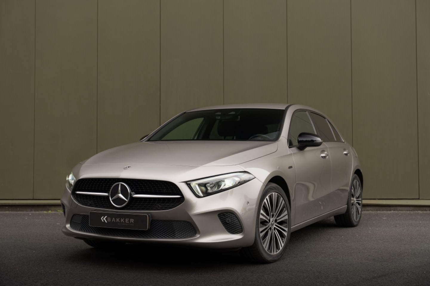 Mercedes-Benz A-klasse - 250 e Premium 250 e Premium - AutoWereld.nl