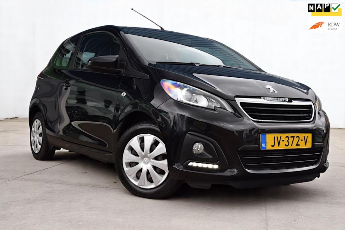 Peugeot 108 - 1.0 e-VTi Active 1.0 e-VTi Active, Airco, NAP, goed onderhouden, Premium Pack - AutoWereld.nl