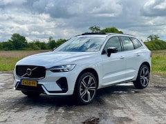 Volvo XC60 - T6 AWD Ultimate Dark | Head-Up Display | Stoel & stuurwielverwarming | Achterbankverwarmin