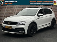 Volkswagen Tiguan - 2.0 TSI 4Motion R Line Highline Panorama Stoelverwarming Trekhaak