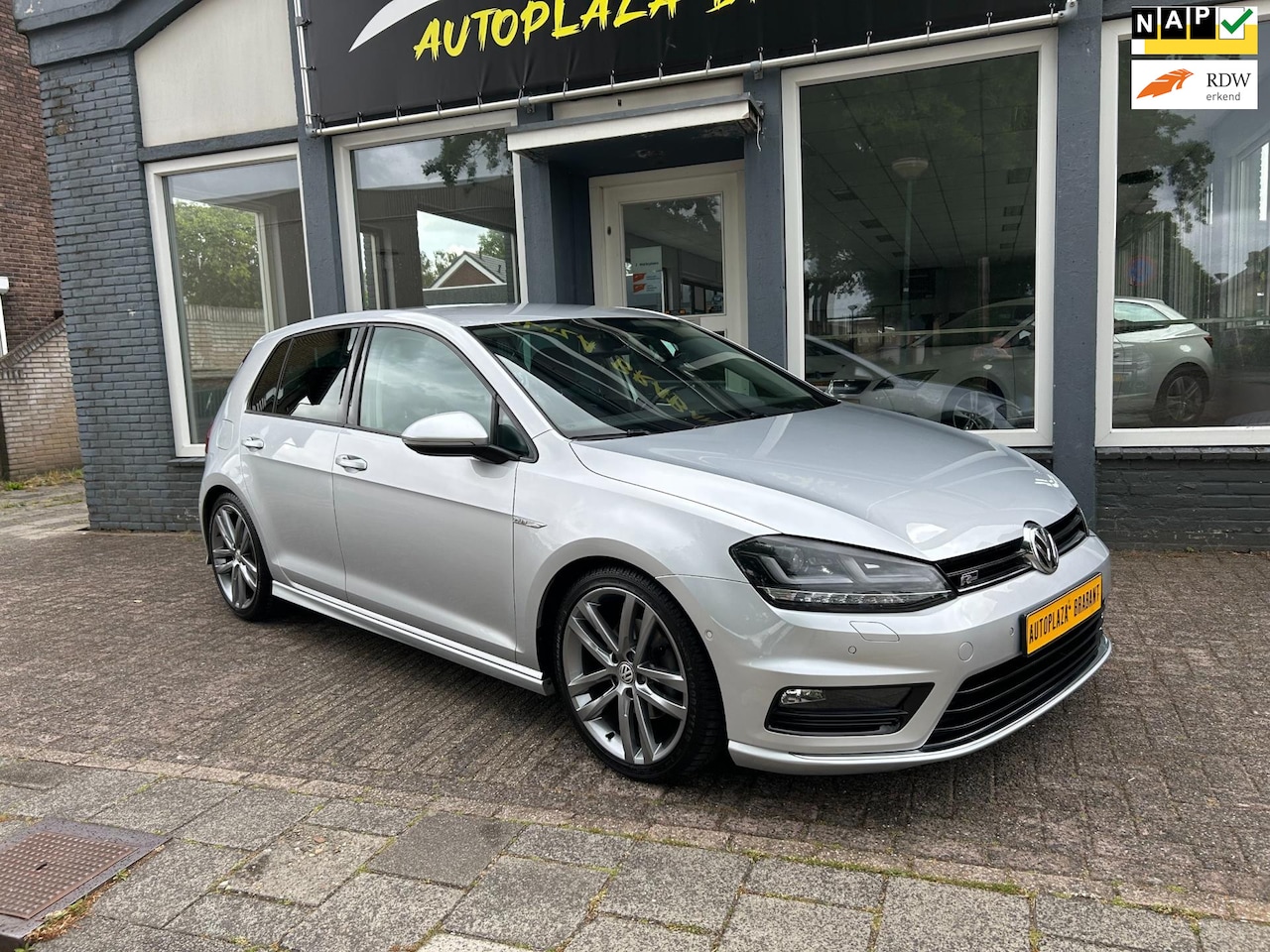 Volkswagen Golf - 1.4 TSI R-LINE / NAVI / XENON / CRUISE - AutoWereld.nl