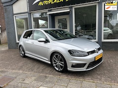 Volkswagen Golf - 1.4 TSI R-LINE / NAVI / XENON / CRUISE