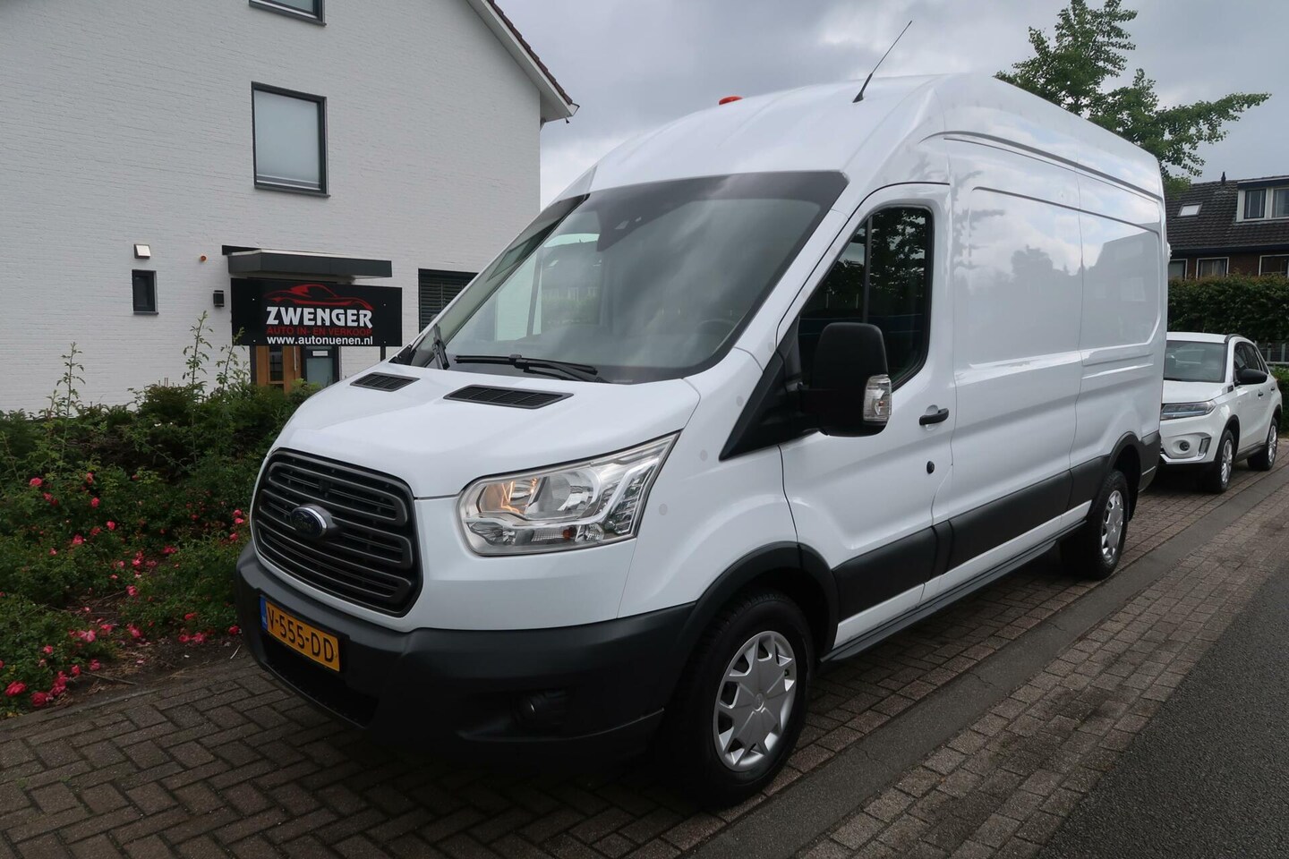 Ford Transit - 350 2.2 TDCI L3H2 AIRCO|TREKHAAK|CRUISECONTROL|BLUETOOTH|1E EIGENAAR|ZEER MOOI - AutoWereld.nl