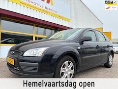 Ford Focus - 1.4-16V Ambiente APK T/M 9-2-2026