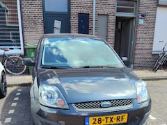 Ford Fiesta - 1.3-8V Cool & Sound
