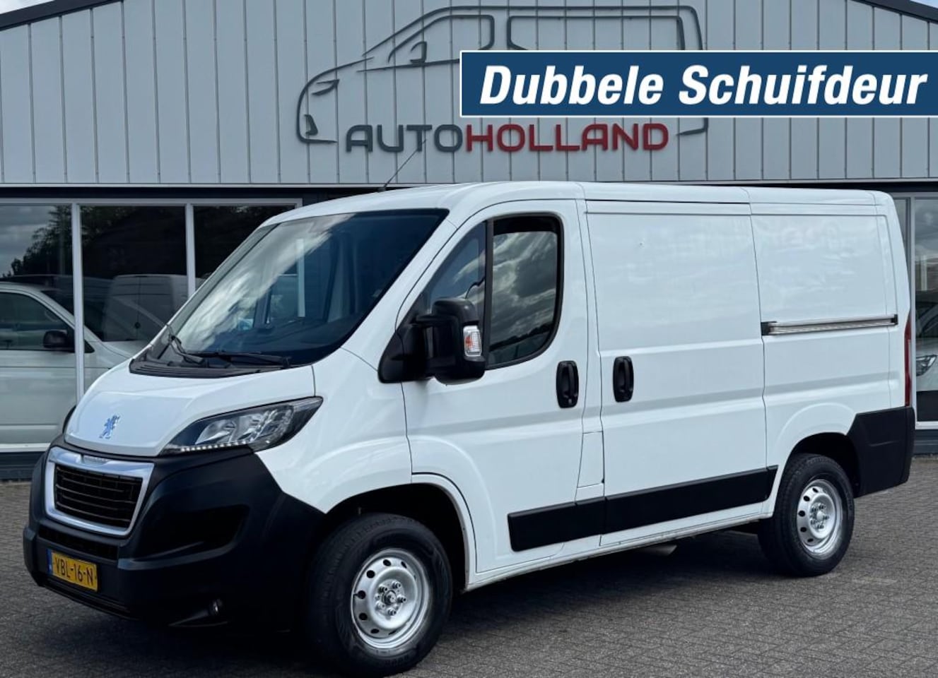Peugeot Boxer - 2.0 HDI 96KW 131PK EURO 6 AIRCO/ NAVIGATIE/ CAMERA/C RUISE CONTROL/ 100% DEALERONDERHOUDEN - AutoWereld.nl