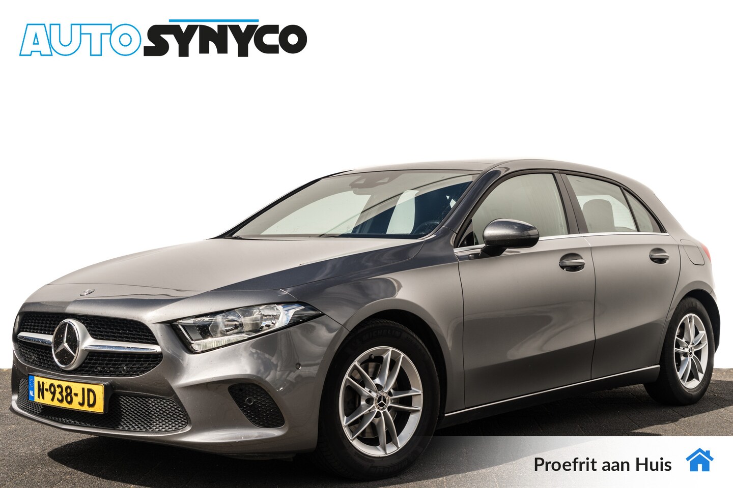 Mercedes-Benz A-klasse - 200d Automaat Premium I Panoramadak I Zwart Leder I Widescreen Cockpit I LED - AutoWereld.nl