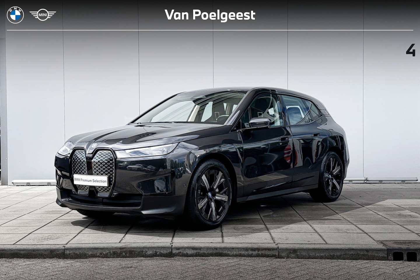 BMW iX - xDrive40 High Executive 4 zone airconditioning / Head Up Display / Stoelverwarming / Iconi - AutoWereld.nl