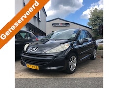 Peugeot 207 - 1.4-16V X-line 207 met o.a Airco, Electr pakket enz enz. Nieuwe Apk bij aflevering