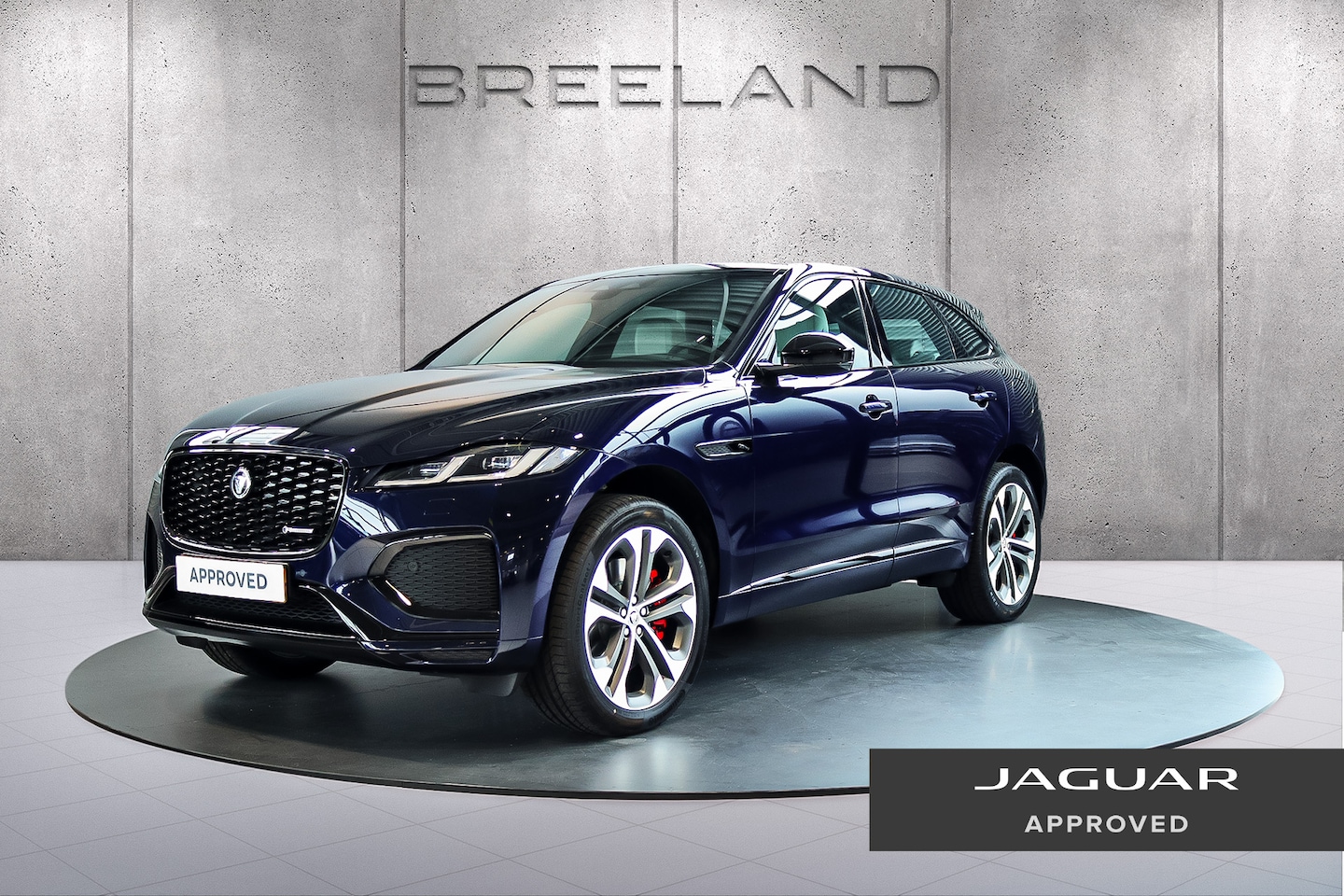 Jaguar F-Pace - P400e R-Dynamic HSE | Massage | Panoramadak - AutoWereld.nl