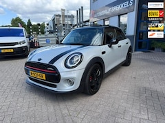 MINI Cooper - 1.5 Chili Serious Business 6 maanden garantie Auto is compleet aan gepast naar bouwjaar 20
