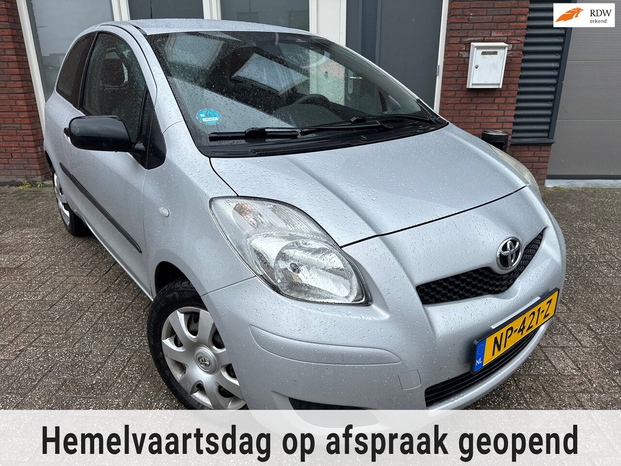 Toyota Yaris - 1.3 VVTi Aspiration 1.3 VVTi Aspiration / Airco / AUX - AutoWereld.nl