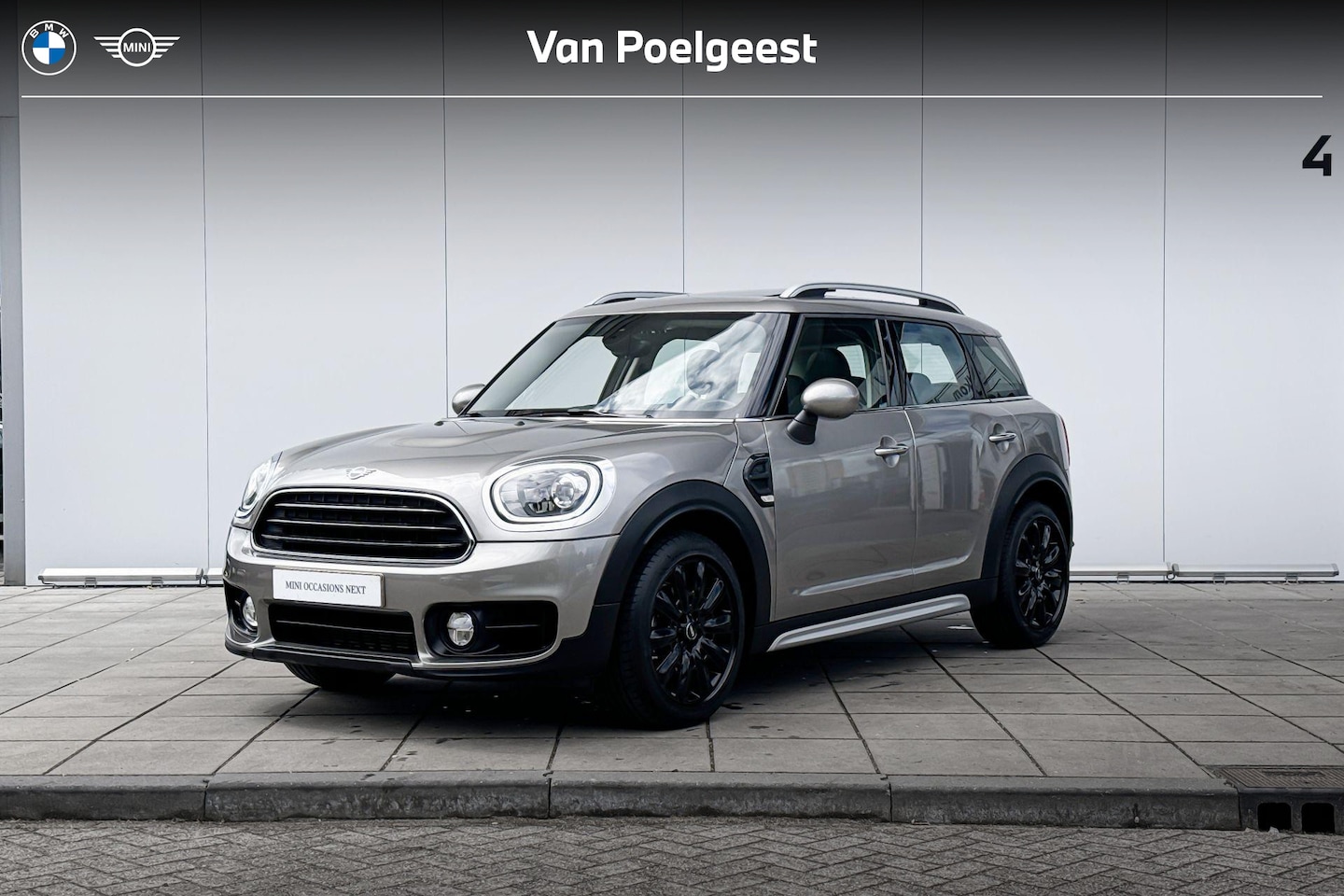 MINI Countryman - 1.5 Cooper Chili / Glazen Schuifdak / Comfort Acces / 18 Inch / LED koplampen / Parkeersen - AutoWereld.nl