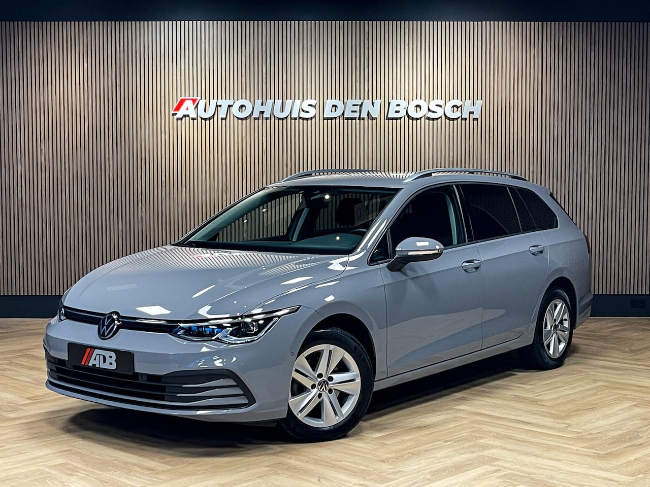 Volkswagen Golf Variant - 1.5 eTSI Life Business - Ambiance - AutoWereld.nl