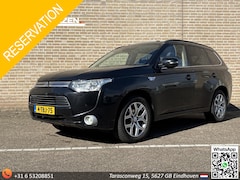 Mitsubishi Outlander - 2.0 PHEV Instyle+ | Schuifdak | Leder | Camera | Afn. Trekhaak | Climate |