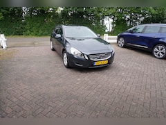 Volvo V60 - 1.6 T3 TREKHAAK CRUISE NAVI CLIMA