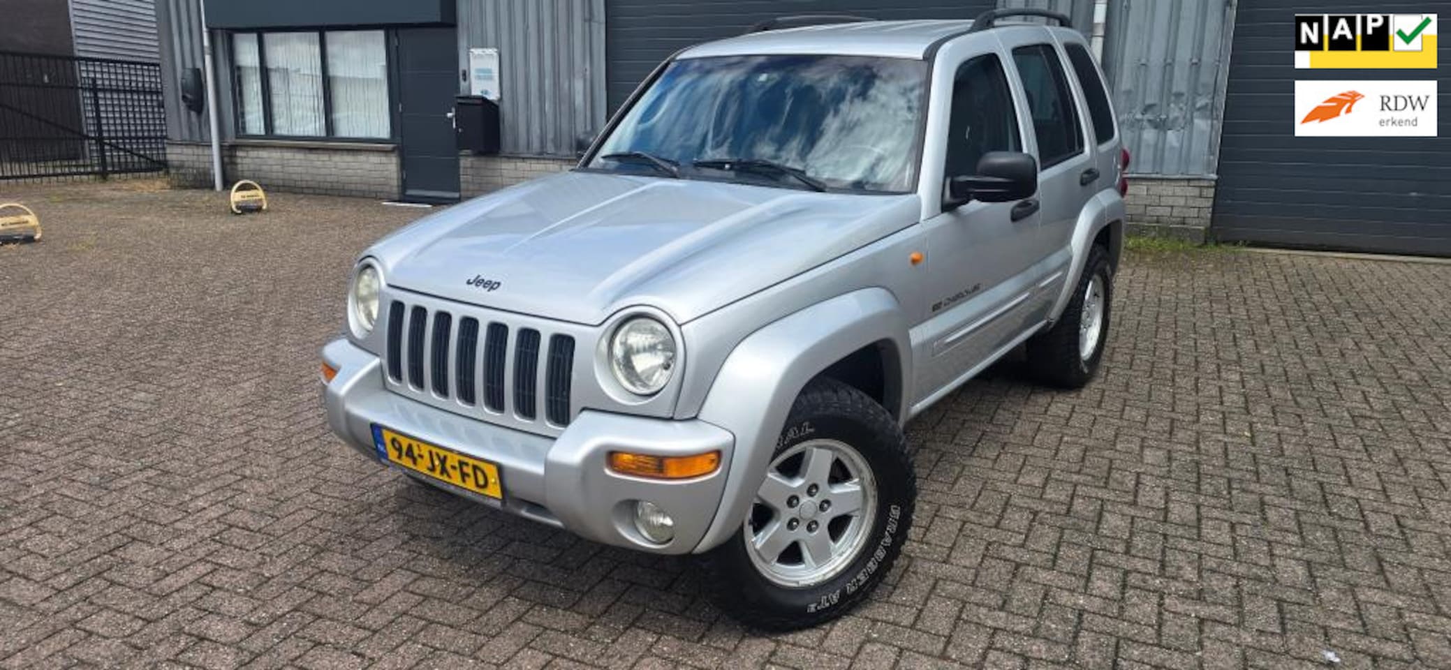 Jeep Cherokee - 3.7i V6 Sport Plus // Automaat // Airco // Stoelverwarming // - AutoWereld.nl