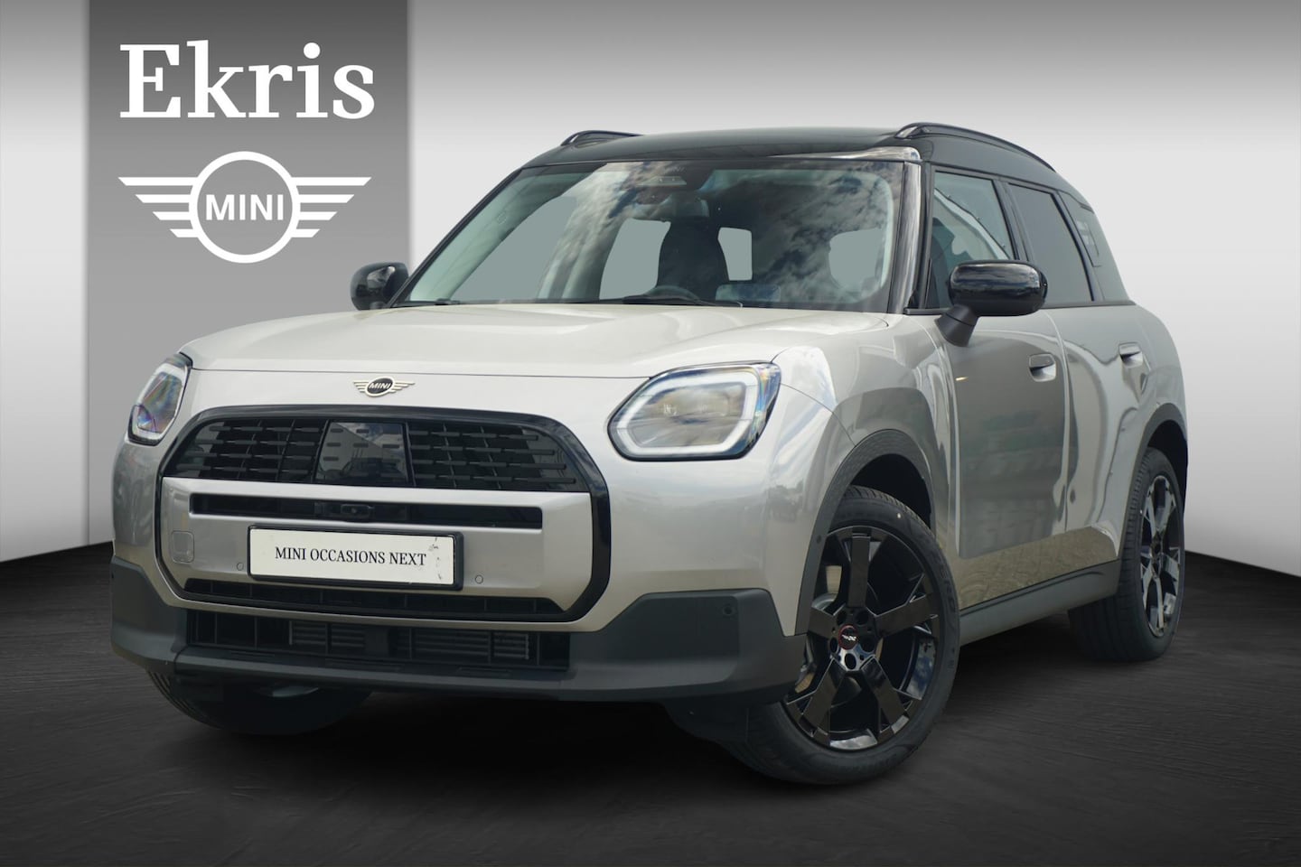 MINI Countryman - C / Classic Uitvoering / Pakket L / 19'' LM Velgen / - AutoWereld.nl