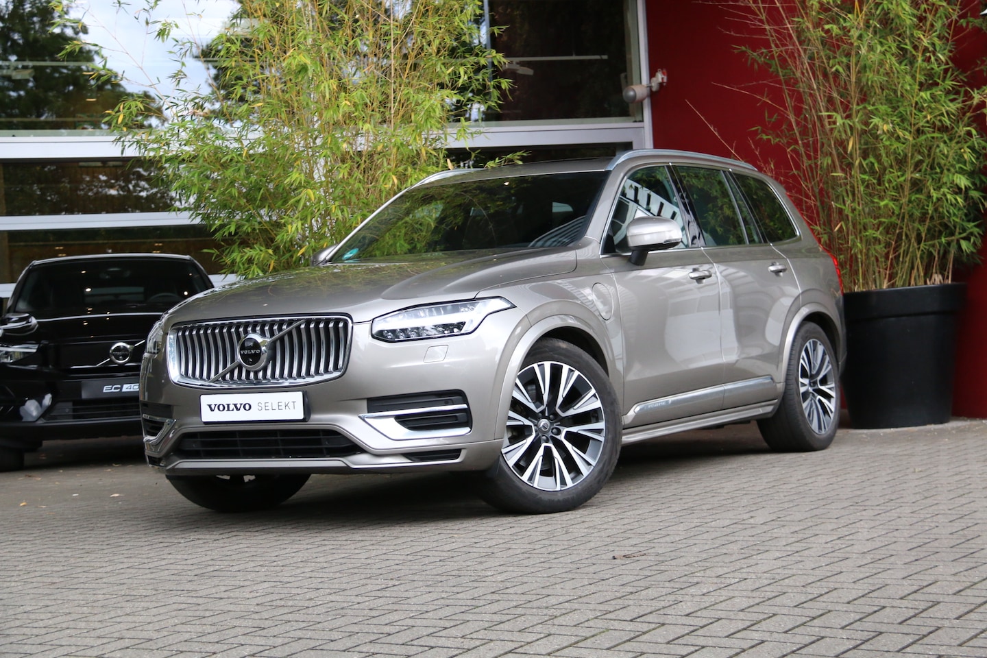 Volvo XC90 - 2.0 T8 Recharge AWD Inscription | Luchtvering | Massage | Stoelventilatie | Trekhaak | 360 - AutoWereld.nl