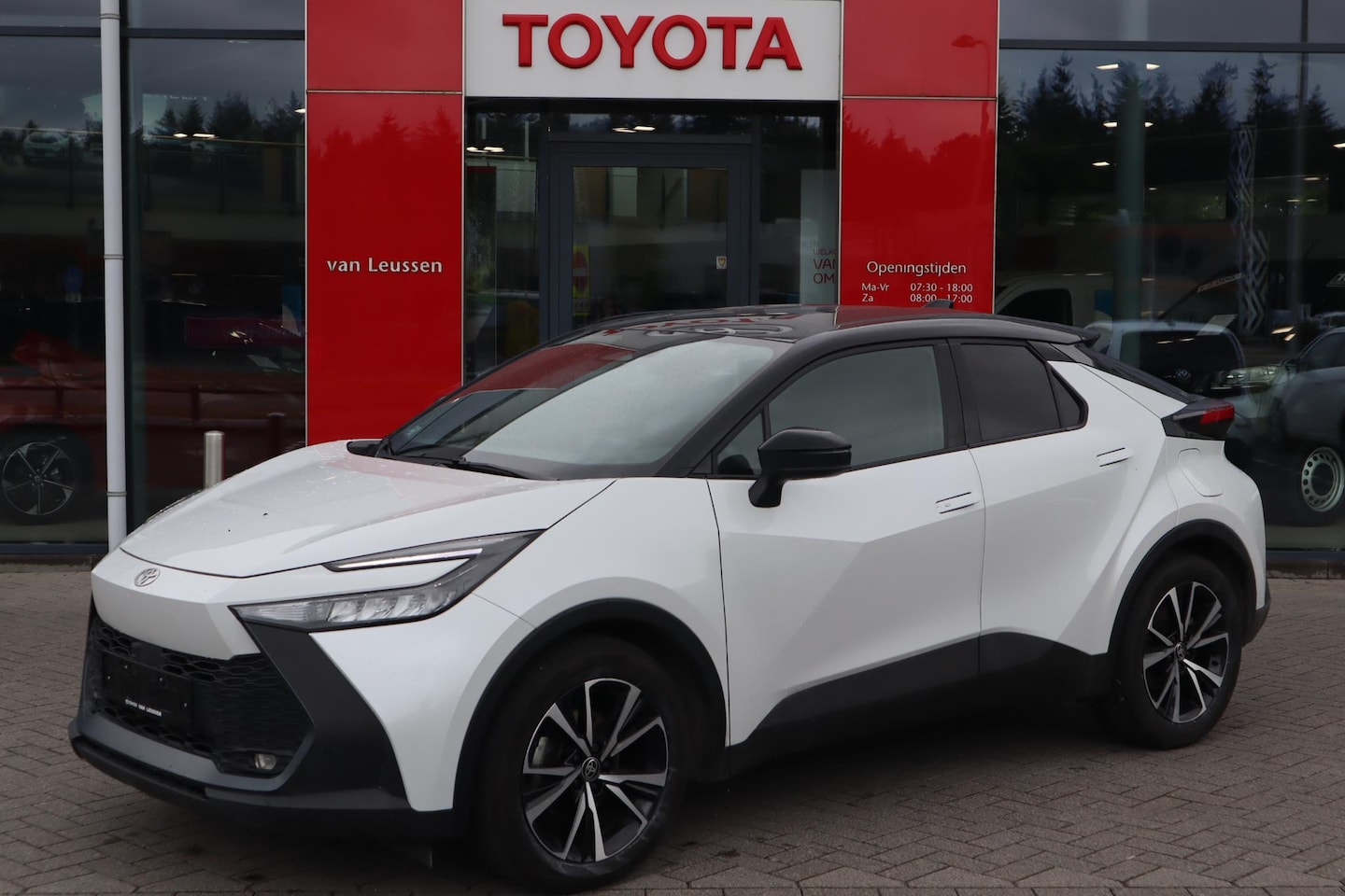 Toyota C-HR - 2.0 HYBRID 200 DYNAMIC APPLE/ANDROID STUUR/STOELVERW. KEYLESS BLIND-SPOT NAVI - AutoWereld.nl