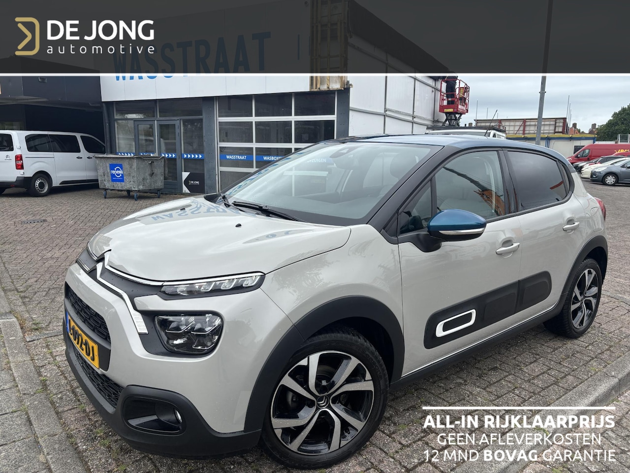 Citroën C3 - 1.2 PureTech Shine Navi/Camera/Duo-Tone/Apple Car Play/GEEN AFLEVERKOSTEN - AutoWereld.nl