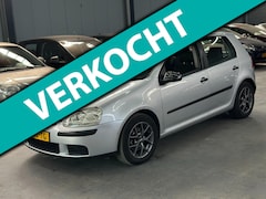 Volkswagen Golf - 1.6 FSI Turijn Nieuwe APK Trekhaak 6 Bak