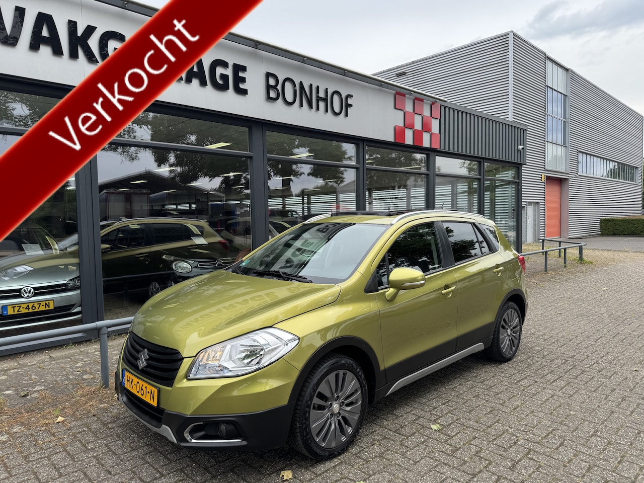 Suzuki SX4 S-Cross - 1.6 Exclusive PANO-TREKHAAK-CLIMA- - AutoWereld.nl