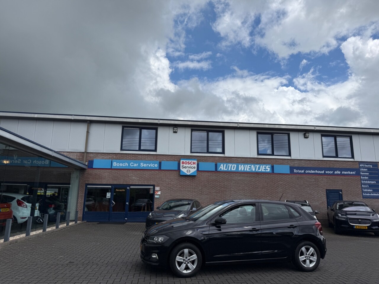 Volkswagen Polo - 1.0 MPI | Comfortline 5-Drs | Airco | Navi | Carplay - AutoWereld.nl