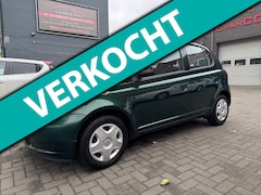 Toyota Yaris - 1.3-16V VVT-i Luna