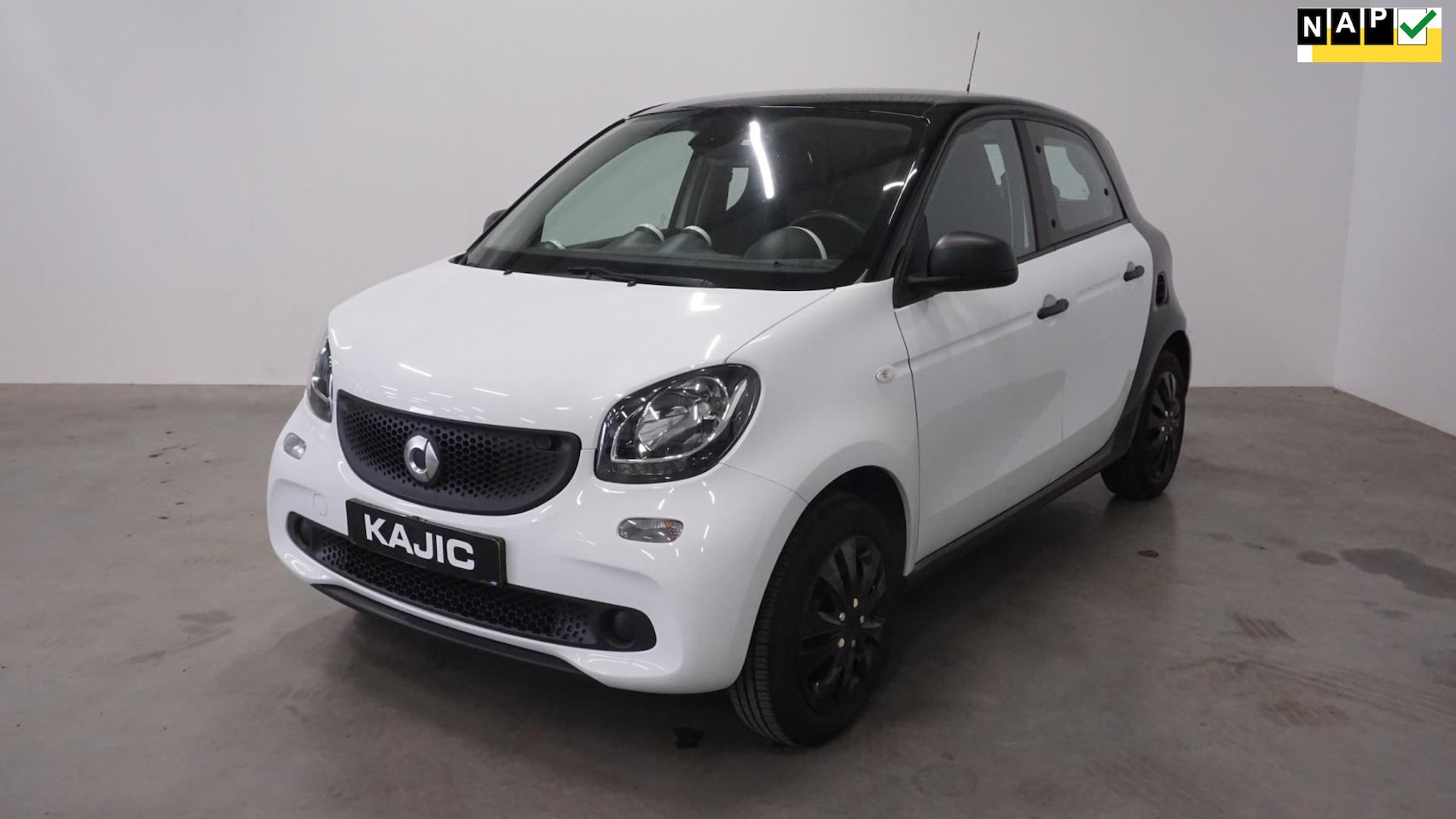 Smart Forfour - 1.0 Essential Edition 1.0 Essential Edition - AutoWereld.nl