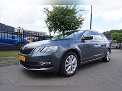 Skoda Octavia Combi - 1.0 TSI Greentech 115pk DSG-7 Clever Edition Automaat Trekhaak Apple Carplay
