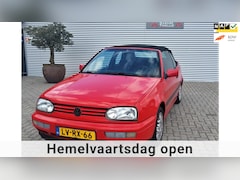 Volkswagen Golf Cabriolet - 1.8. 55kw , in zeer goede staat, cv vergrendeling, elektrische ramen, stuurbekrachting,