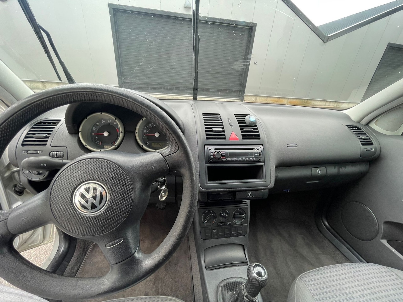 Volkswagen Polo - 1.0 AIRCO - ELEKTRISCHE RAMEN ONDERHOUDEN - AutoWereld.nl