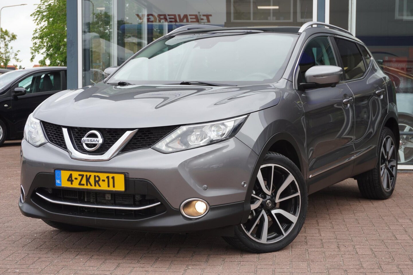 Nissan Qashqai - 1.2 Tekna | 5deurs | Automaat | Camera | Panodak | Trekhaak | Vol opties | Elek. Pakket | - AutoWereld.nl