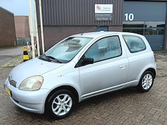 Toyota Yaris - 1.0-16V VVT-i Sol