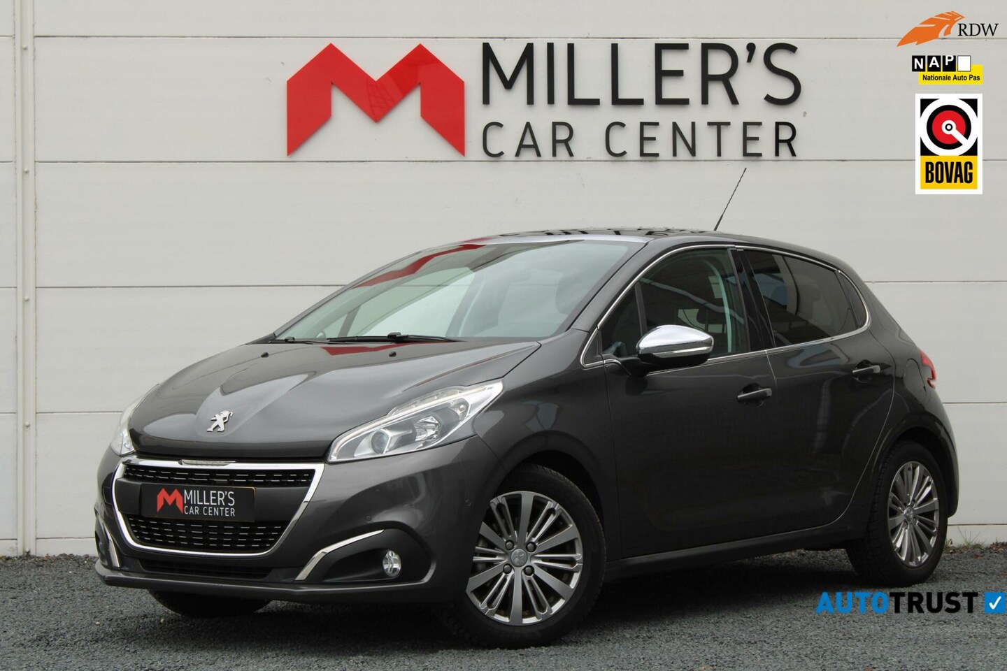 Peugeot 208 - 1.2 PureTech 110 PK CAMERA CARPLAY NAVI CRUISE - AutoWereld.nl