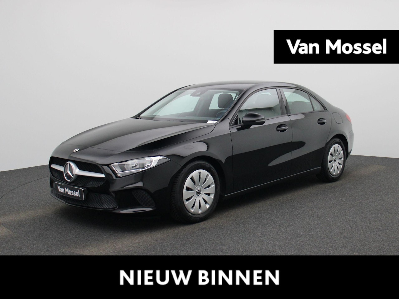 Mercedes-Benz A-klasse - 200 | APPLE CARPLAY | ACHTERUITRIJCAMERA | CRUISE CONTROL | CLIMATE CONTROL | - AutoWereld.nl