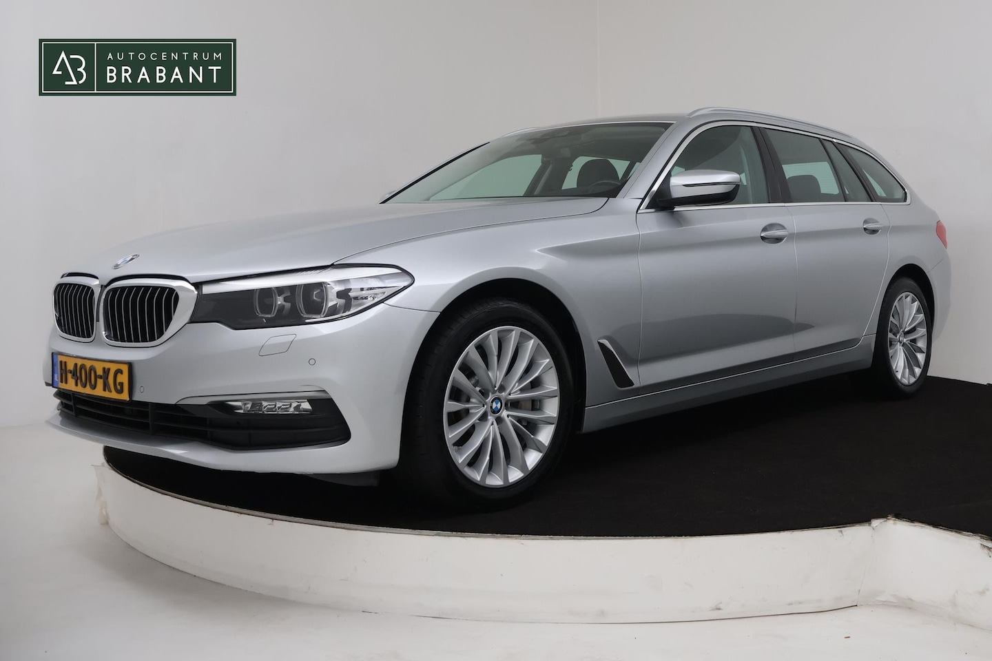 BMW 5-serie Touring - 530i Executive (PARKEERSENSOREN, CRUISE, NAVI, STOELVERWARMING, LEER, ELEKTR STOELEN, DEAL - AutoWereld.nl