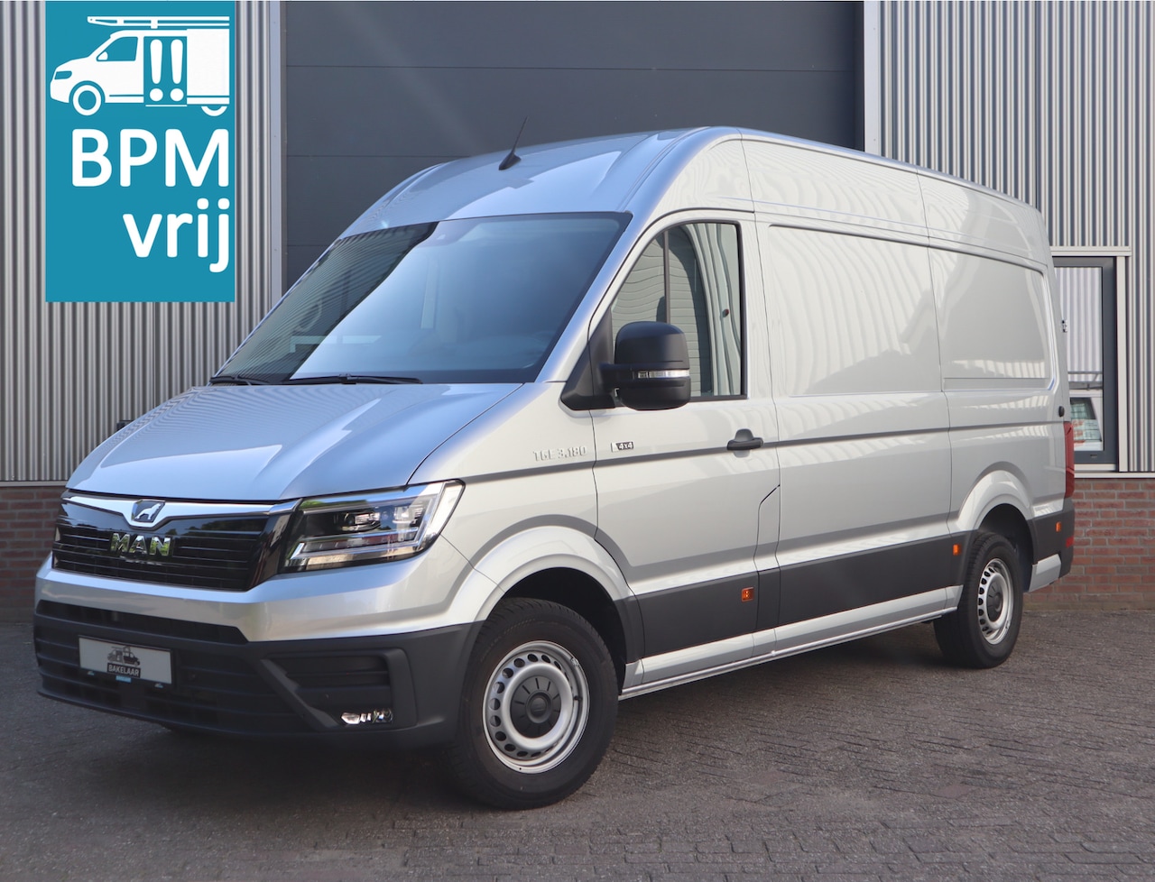 MAN TGE - 3.180 4X4 Aut., Stoelverw., ECC, Navi, LED, MF-Stuur, TH, L3H3 - AutoWereld.nl