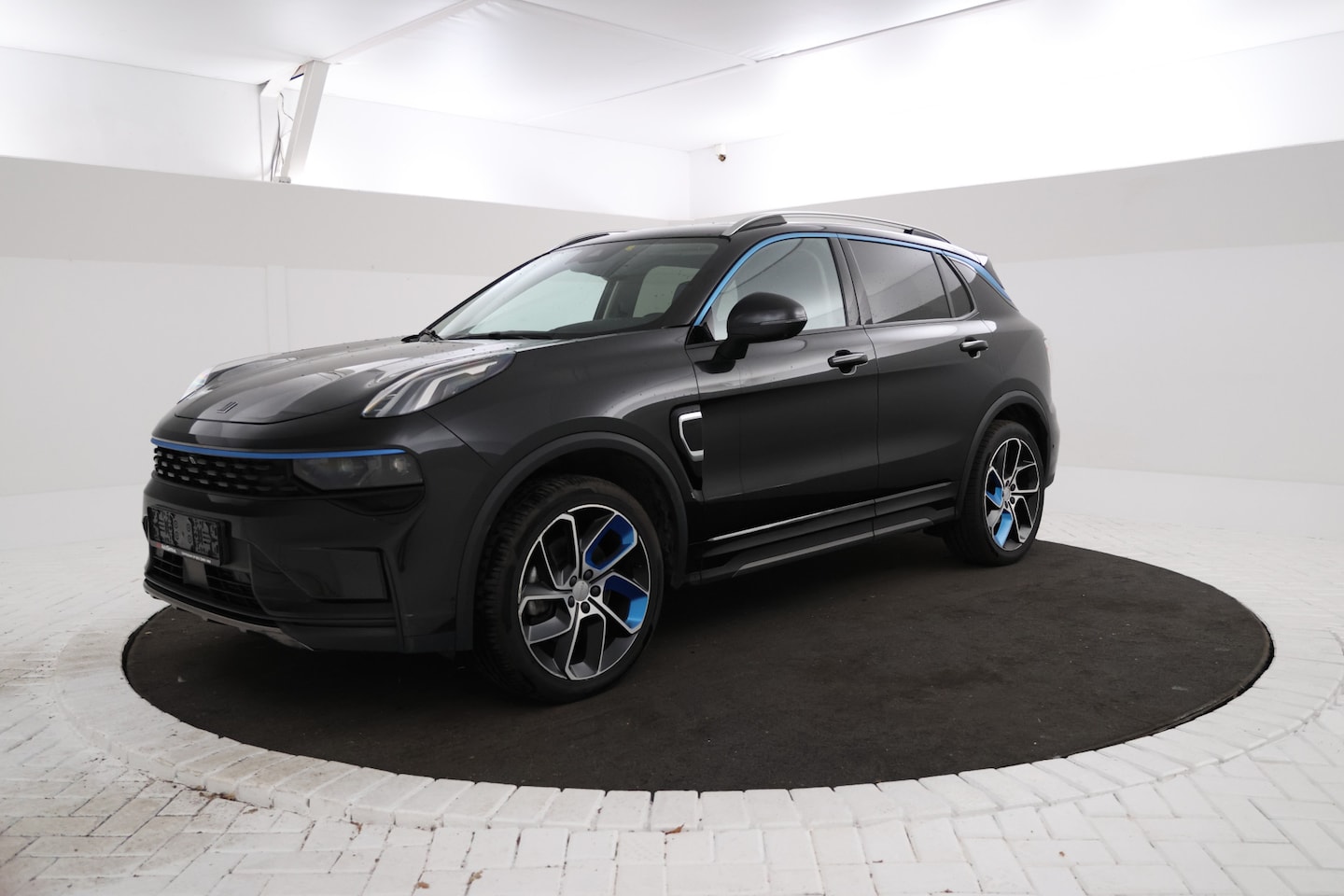 Lynk & Co 01 - 1.5 Adaptieve Cruise, Panoramadak, 360 Camera, Apple Carplay - AutoWereld.nl