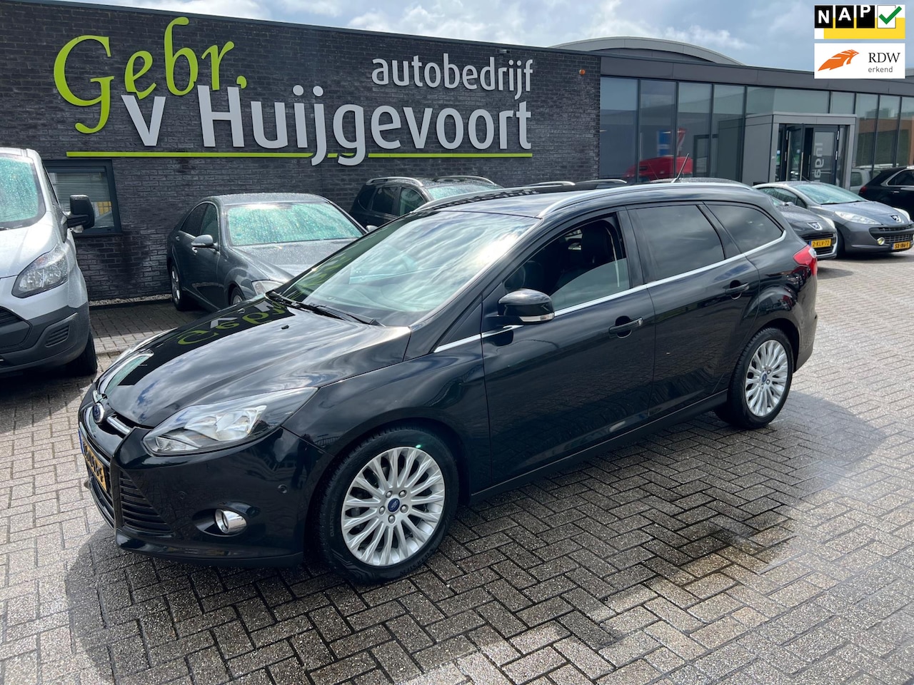 Ford Focus Wagon - 1.0 EcoBoost Titanium LEDEREN INTERIEUR - AutoWereld.nl