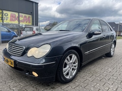 Mercedes-Benz C-klasse - 180 K. AUTOMAAT AIRCO NAVI