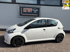 Toyota Aygo - 1.0 VVT-i Now