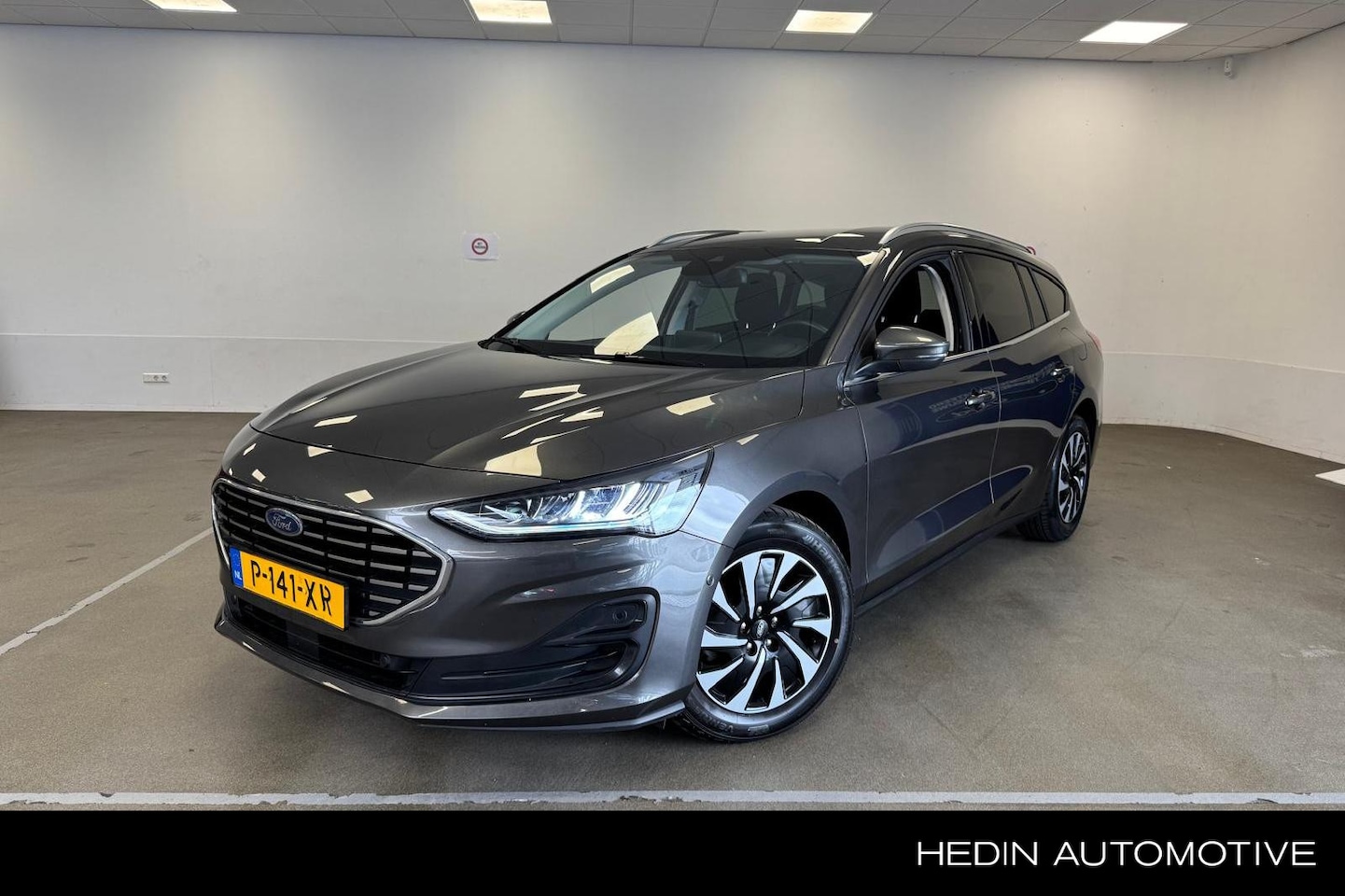 Ford Focus Wagon - 1.0 EcoBoost Hybrid 125pk | Camera | Navigatie | Car Play | Winter Pack - AutoWereld.nl