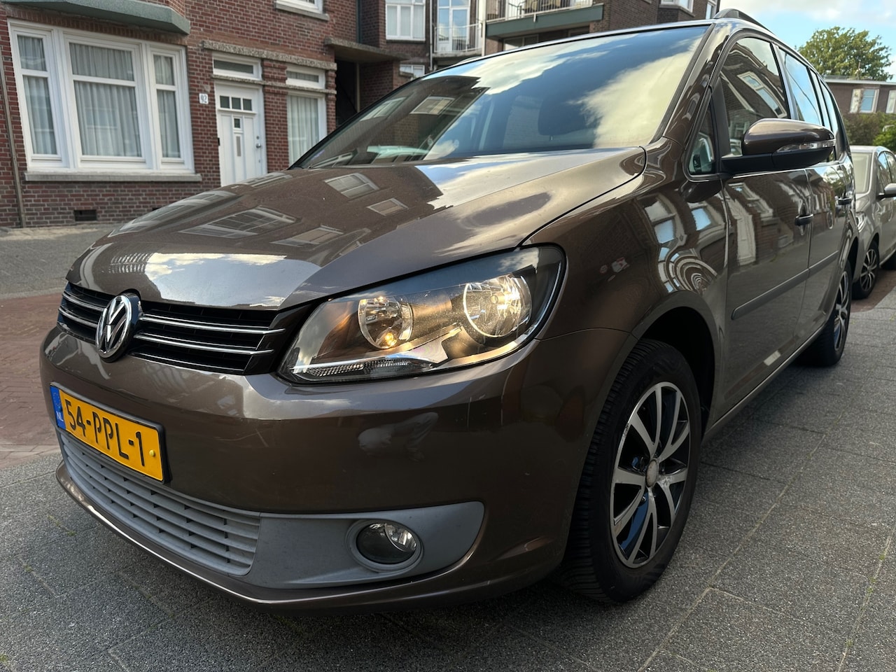Volkswagen Touran - 1.2 TSI Trendline BlueMotion 2e Eigenaar Nette Auto - AutoWereld.nl