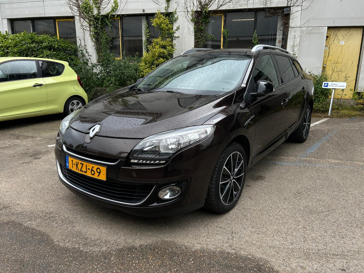 Renault Mégane Estate - 1.2 TCe Bose/ Navi/ Clima - AutoWereld.nl