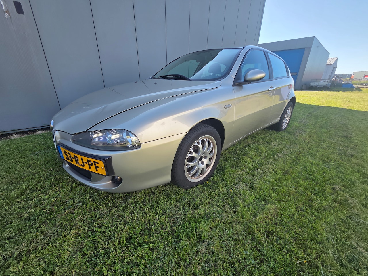 Alfa Romeo 147 - 1.6 T.Spark Distinctive - AutoWereld.nl