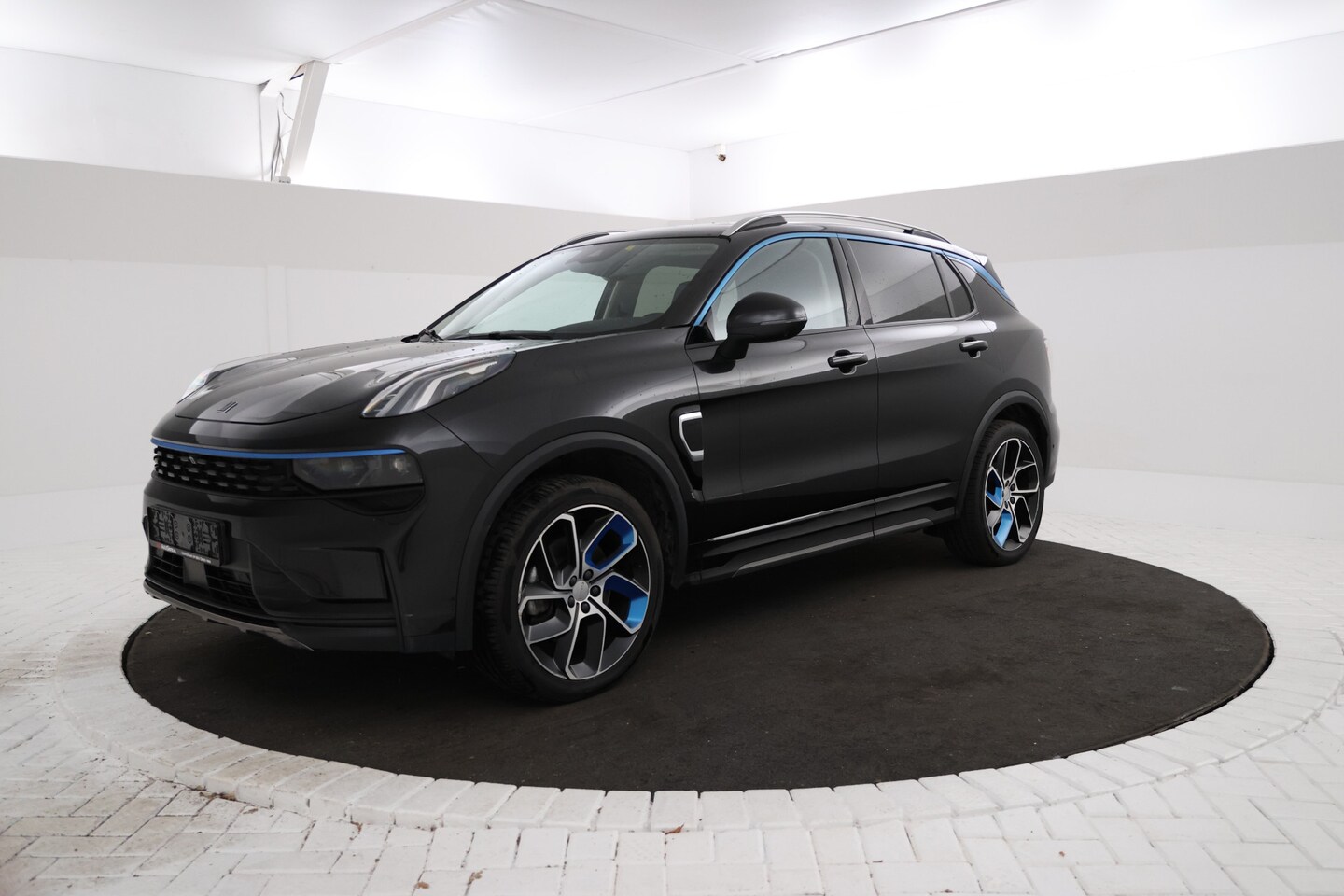 Lynk & Co 01 - 1.5 Adaptieve Cruise, Panoramadak, 360 Camera, Apple Carplay - AutoWereld.nl