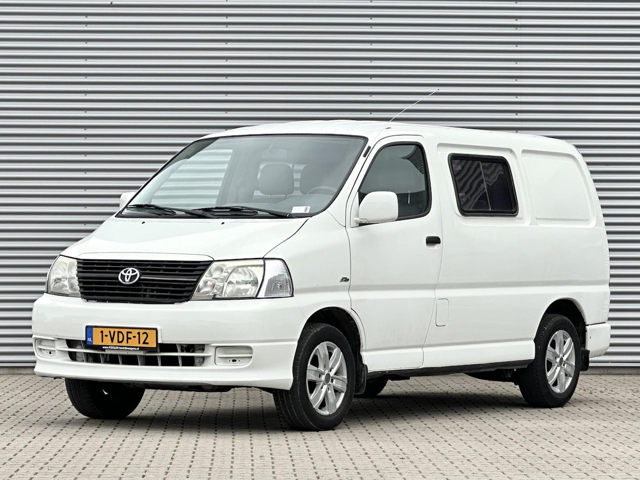 Toyota HiAce - 2.5 D-4D Hiace DC dubbele cabine - AutoWereld.nl