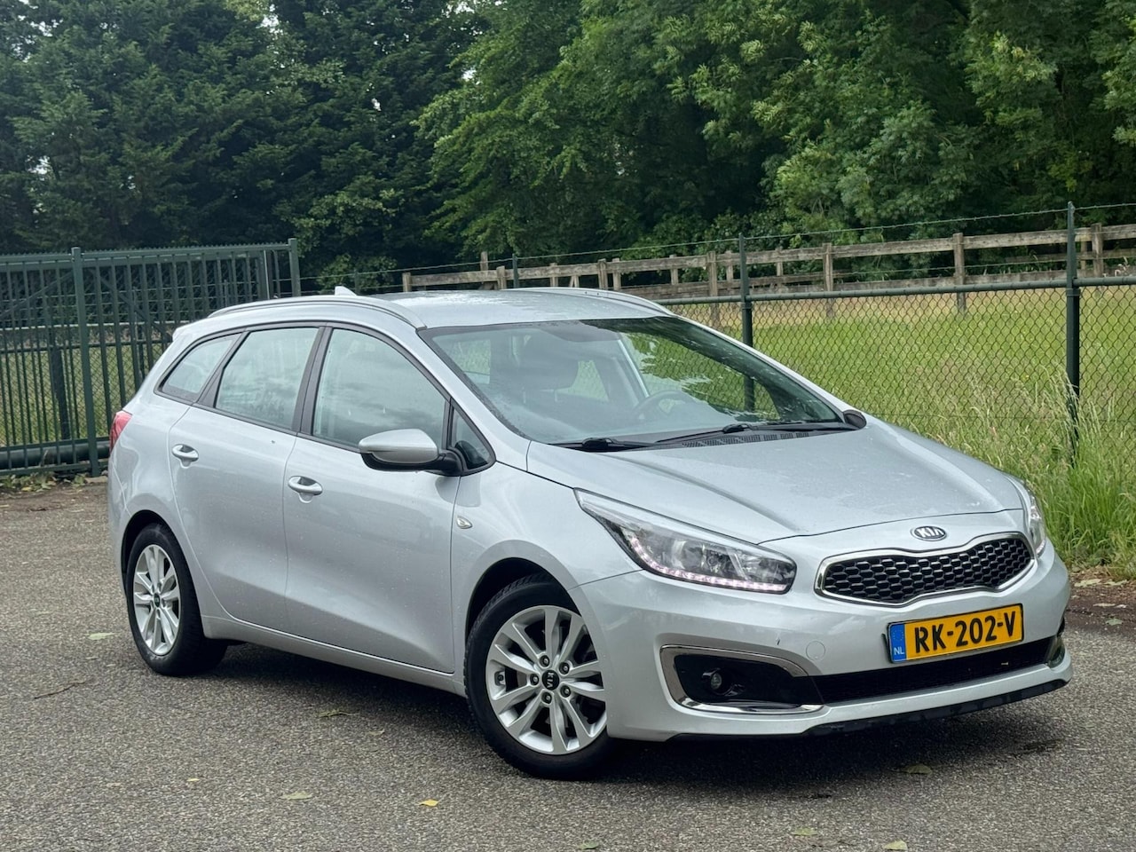 Kia Cee'd Sportswagon - 1.0 T-GDi ComfortPlusLine Navigator /Camera/Navi/ - AutoWereld.nl